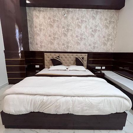 Hotel Mangalam Grand Lucknow Exterior foto
